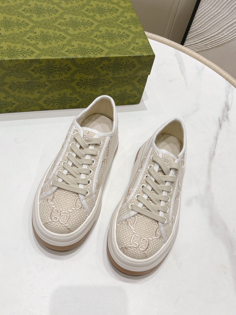 G*u*i casual shoes